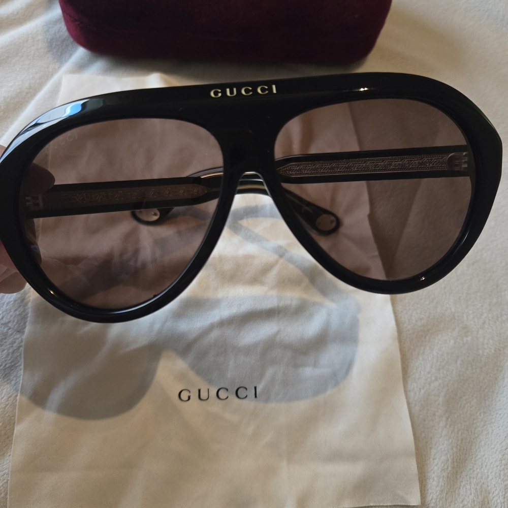 Gucci Black and Brown Sunglasses